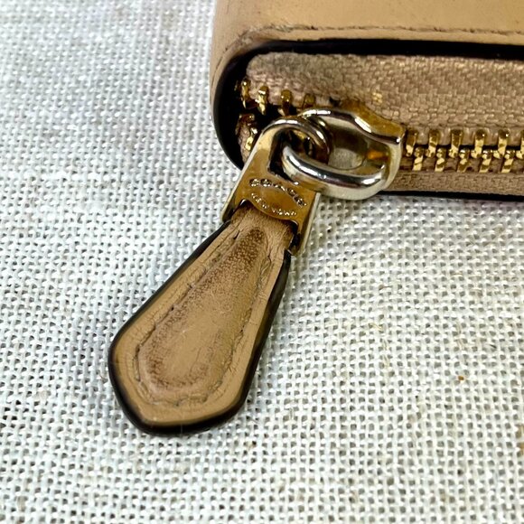 Coach Beechwood Floral/Gold Accordion Zip-Wallet | - Pre-owned - Picture 13 of 16